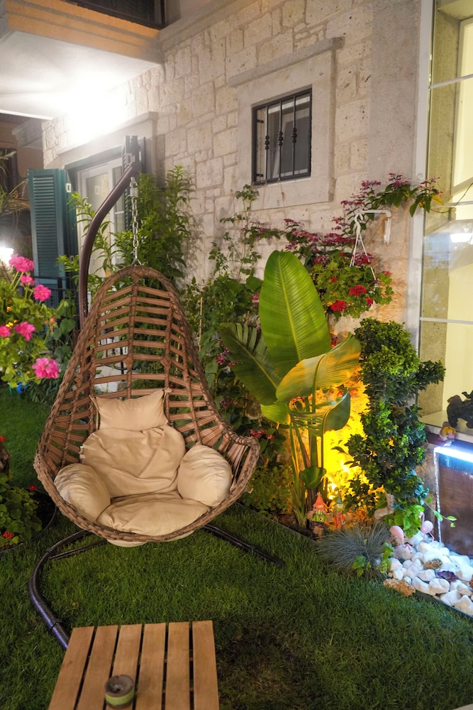 Müzeyyen Hanım Konağı Alaçatı - Image 73