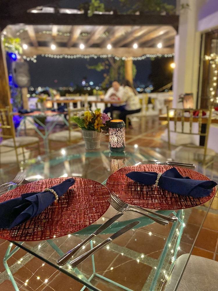Iguanazu Bed & Breakfast