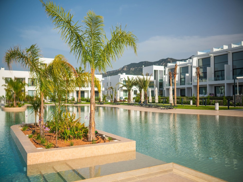 Homely and Convenient Apartment With Lovely sea View
