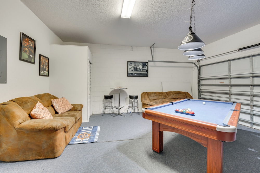 11 Mi to Disney: Family-friendly Davenport Home