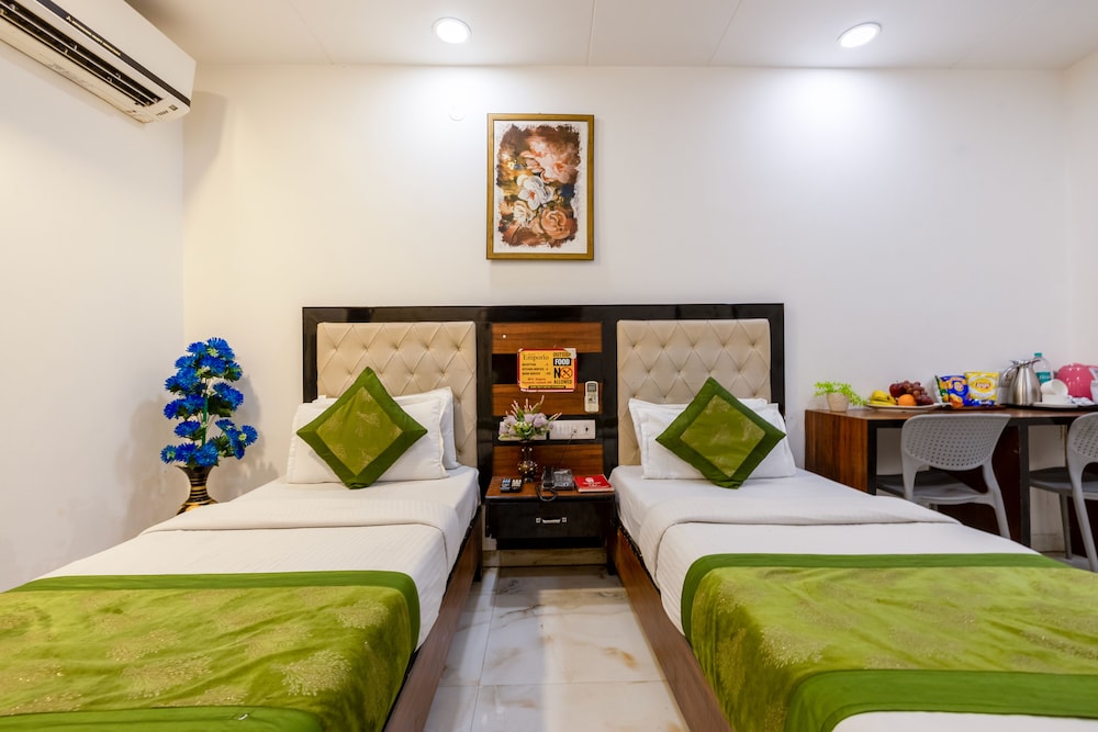Hotel Divines Residency