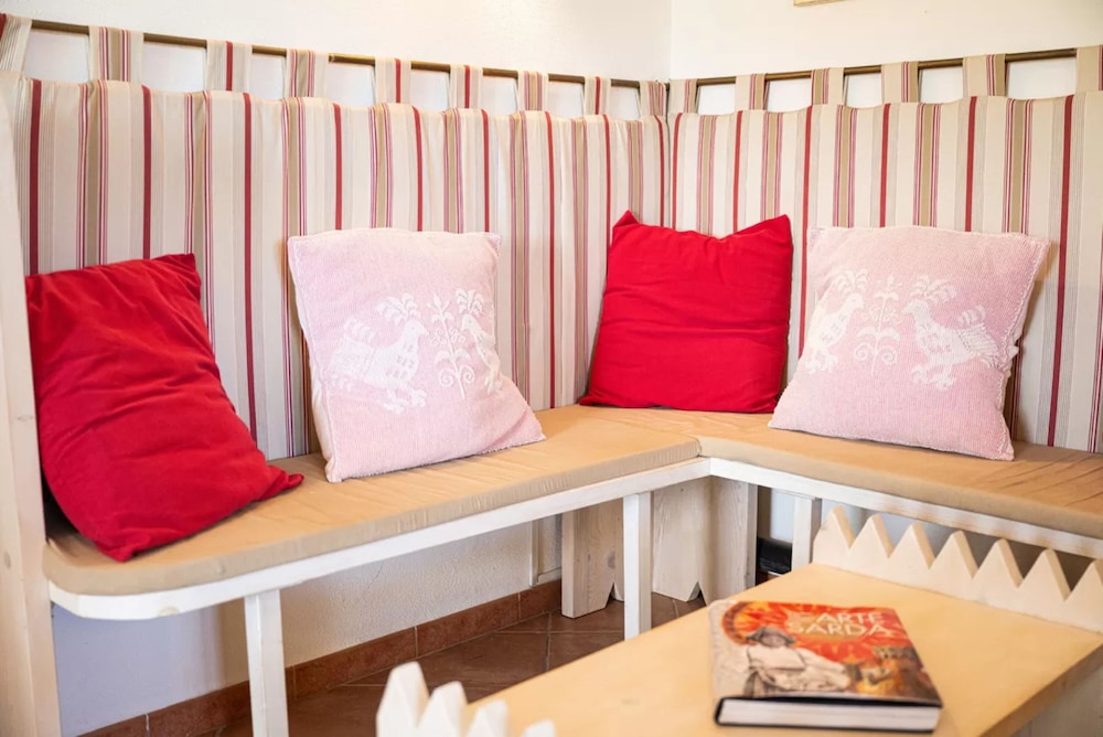 Lovely Cottage With Garden Near Orosei