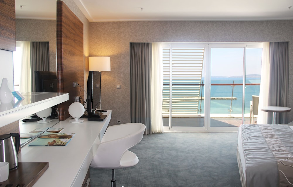 Gold Island Selected Hotel