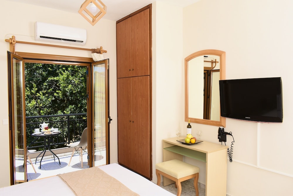 Artemida Pansion Georgioupolis photo 3