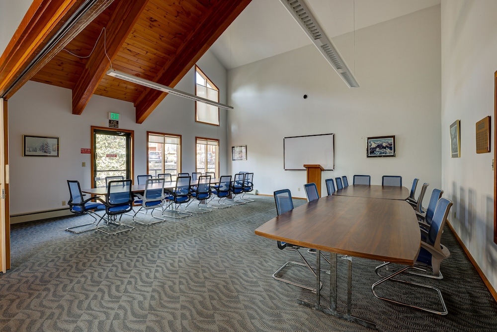 meeting & event spaces