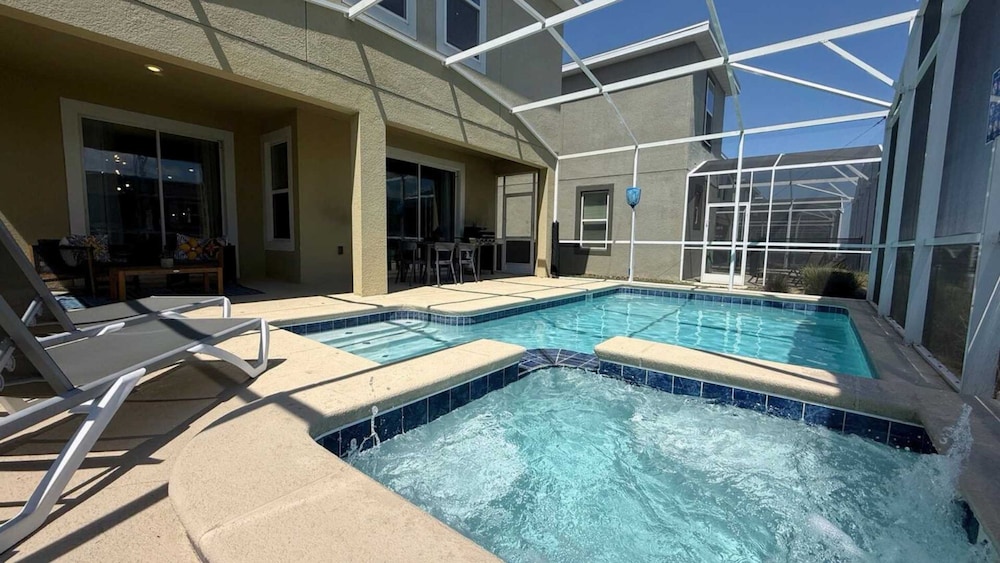 Upstay Championsgate Home w Pool BBQ Game Room