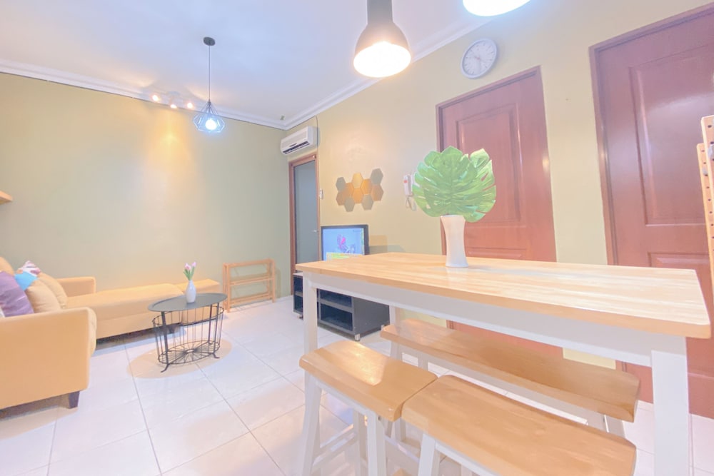 Gorgeous 2Br At Grand Setiabudi Apartment