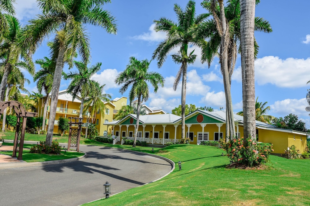 Jewel Paradise Cove Adult Beach Resort & Spa – All Inclusive