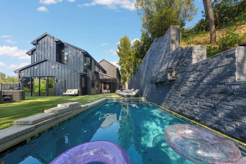 Oak Haven Sanctuary - Grand Estate With Pool, Guest House & Scenic Views