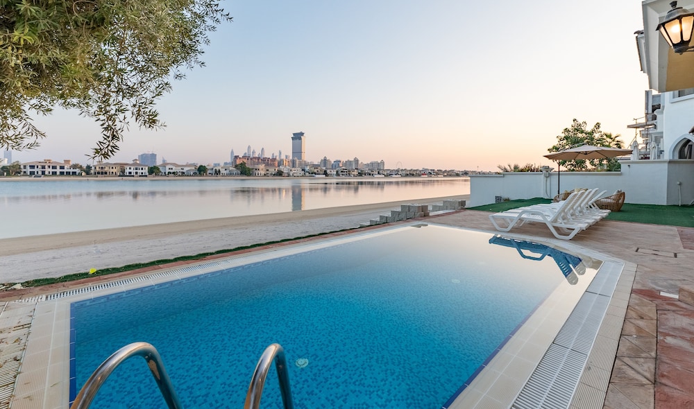Signature Palm Villas - Mint Stay