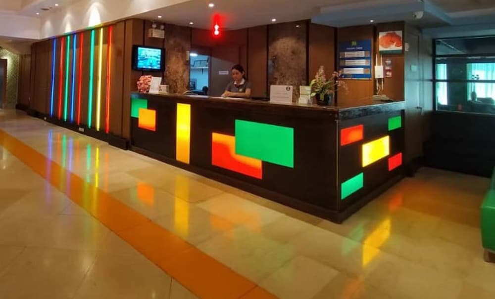 The Seasons Bangkok Huamark