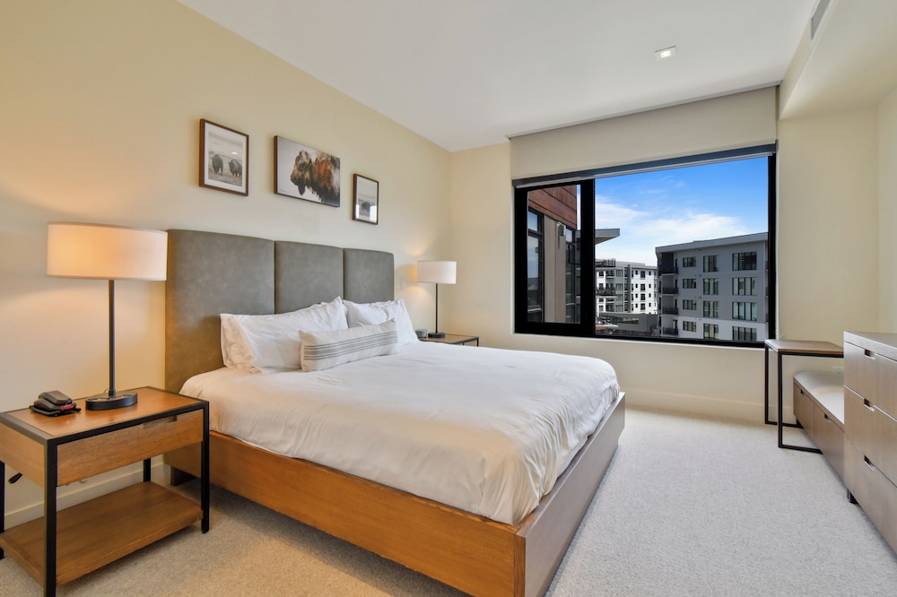Ski-in out Dream Location With Unparalleled Access Views Amenities Pool Hot Tubs Fitness Center