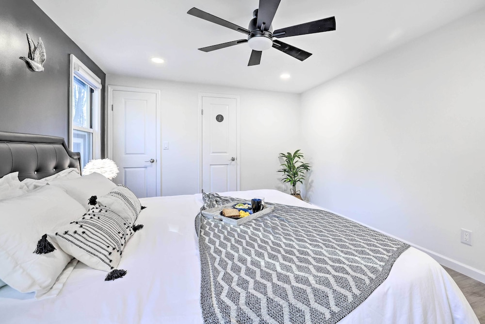 Tobyhanna Home w/ Game Room  Lake Access! - Property Image 27