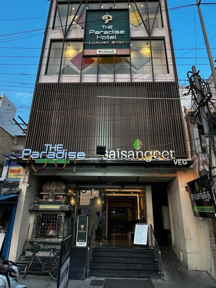 The Paradise Hotel - Luxury Stay