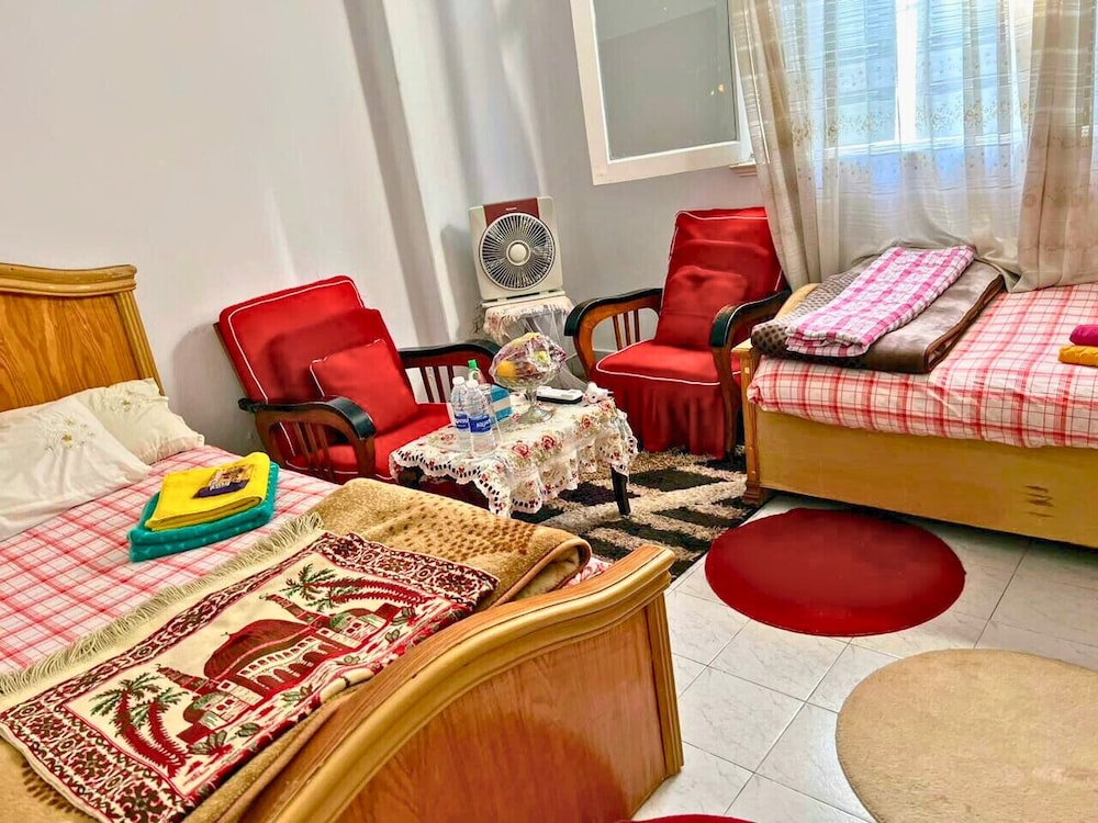 Gadou 2BR Apt w Kitchen Balcony - Port Said