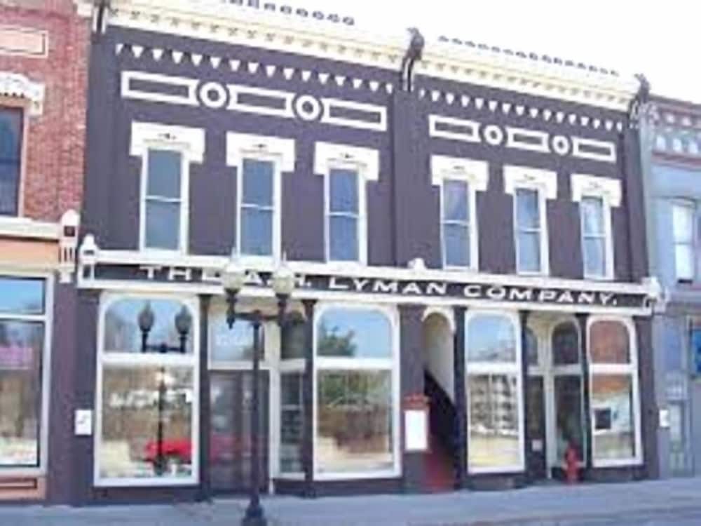 The Dempsey Manor Bed & Breakfast Inn