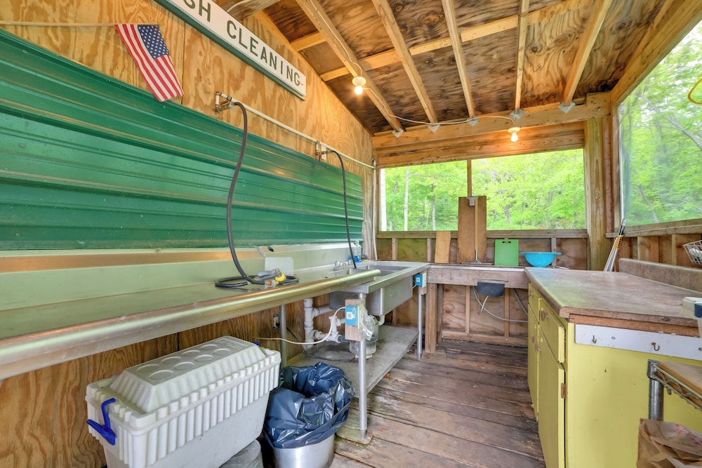 Beach & Dock Access: Upper Peninsula Cabin Retreat
