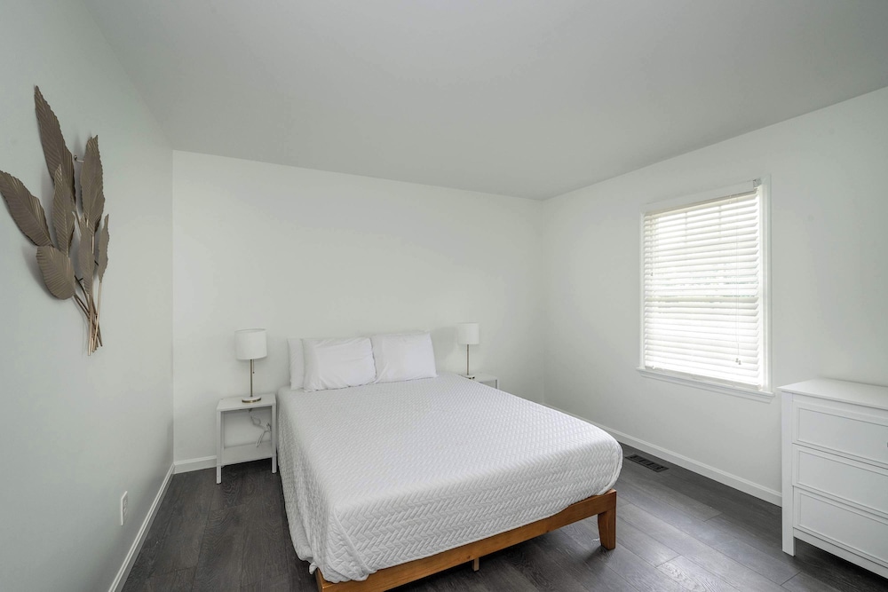 Lark Meadow Retreat Sleeps 10!