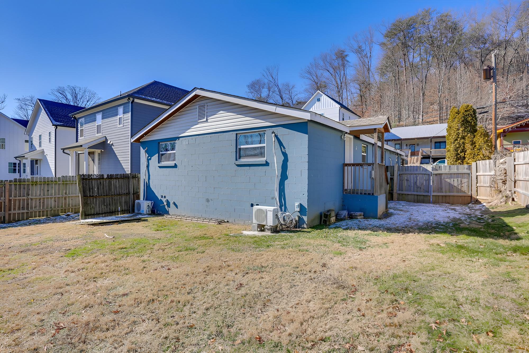Northshore Duplex: 1 Mi to Downtown Chattanooga! view 3