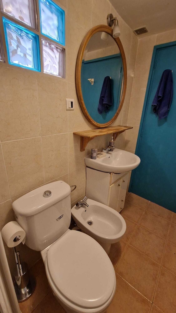 House With Exclusive Pool and Garden 7 min Walk From the Beach and the Center