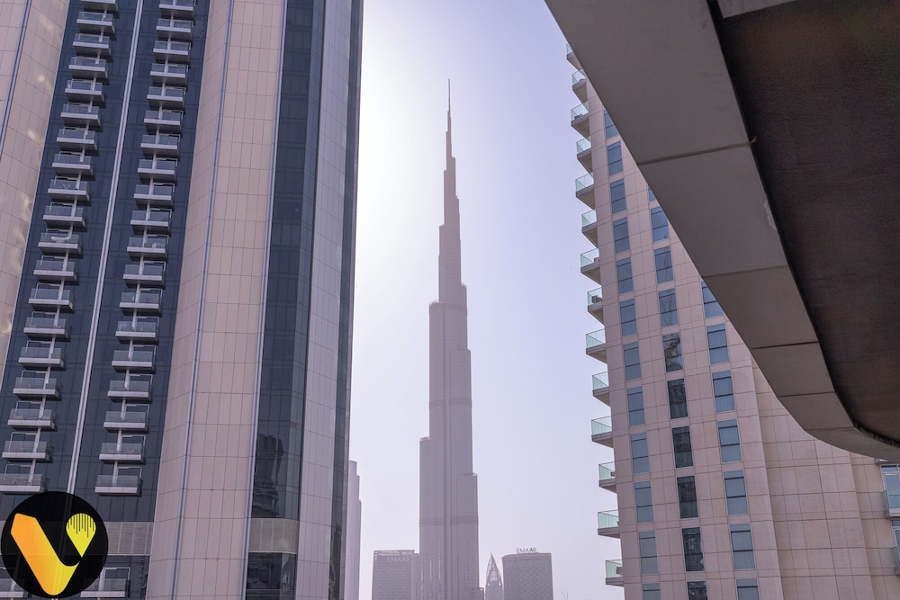 Vogue Stylish Apt Near Dubai Mall & Burj