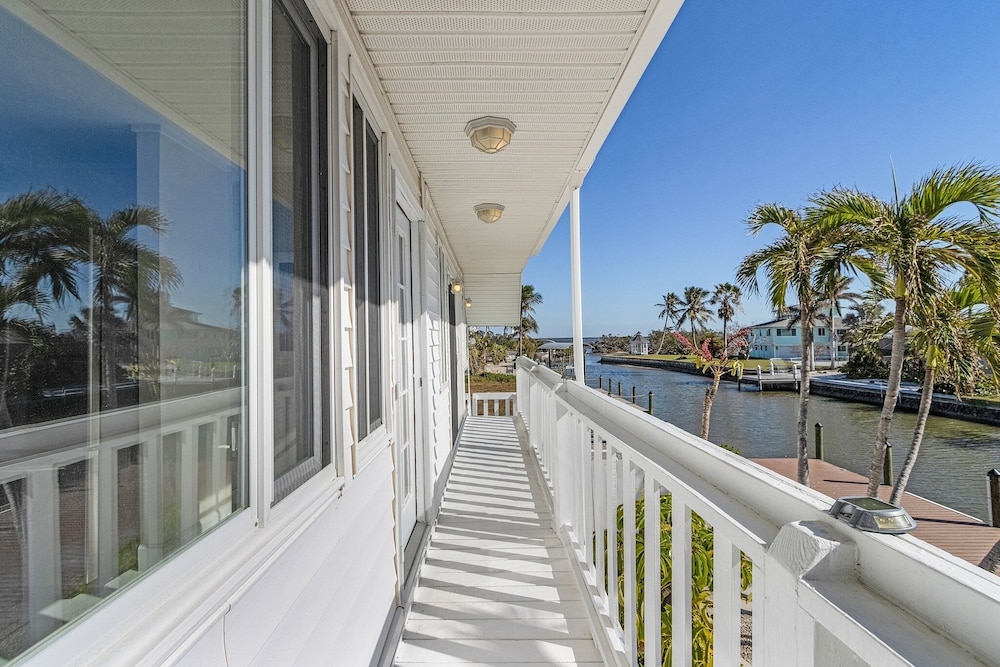 21591 Waterfront Duplex With Pool And Spa 2 Bedroom Home