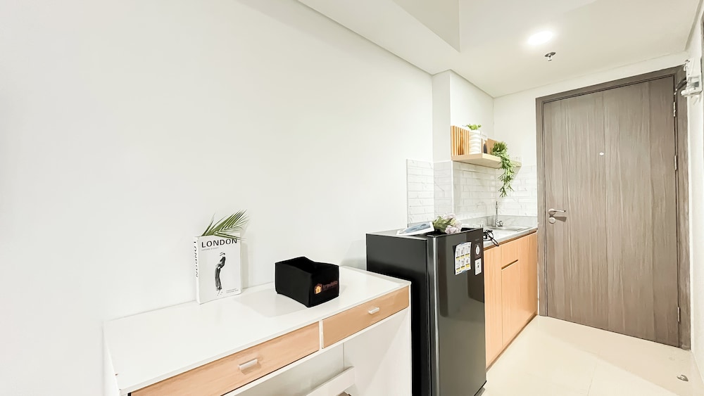 Good Deal Studio At Apartment Tamansari Bintaro Mansion