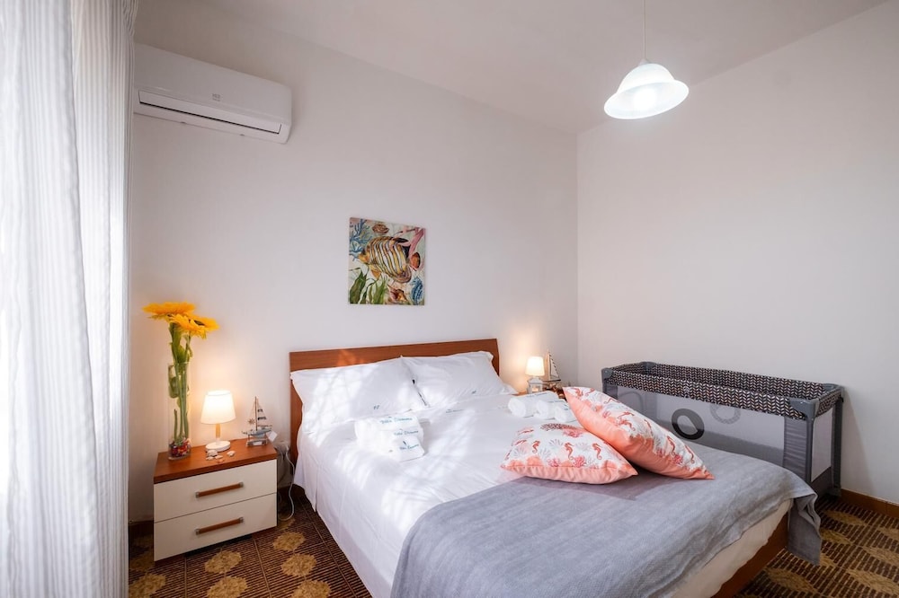 Sunshine Escape Villa In Porto Cesareo