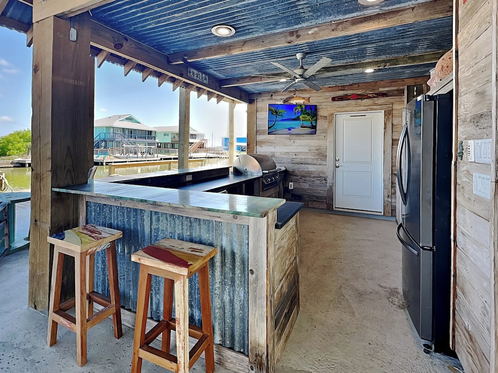 The Salty Dog at Copano Bay by Miss Kitty’s