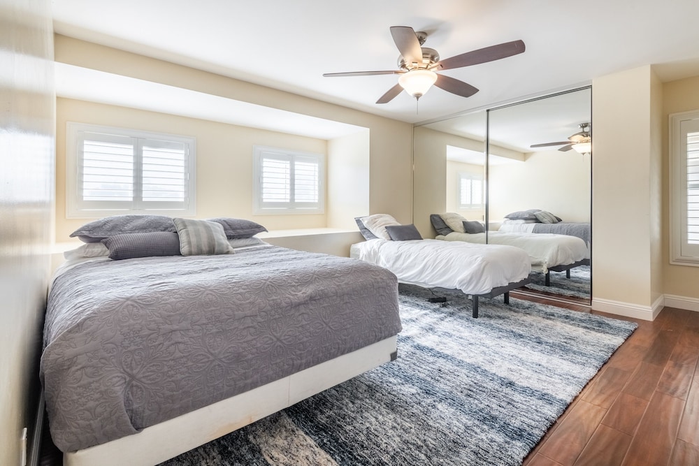 San Diego Vacations - Luxury San Diego House: Beach, Pool Pet-friendly by Redawning - Property Image 23