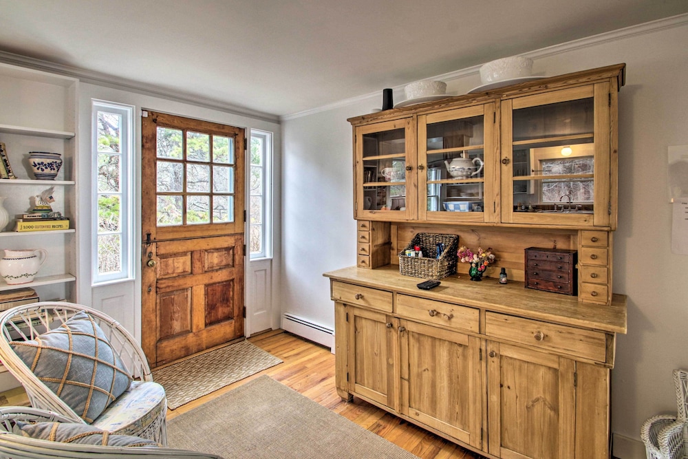 Expansive Beachfront Retreat w/ Outdoor Shower - Property Image 37