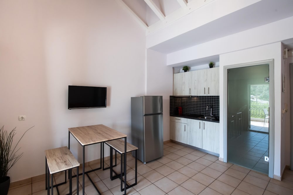 Drakatos Apartment 1B X