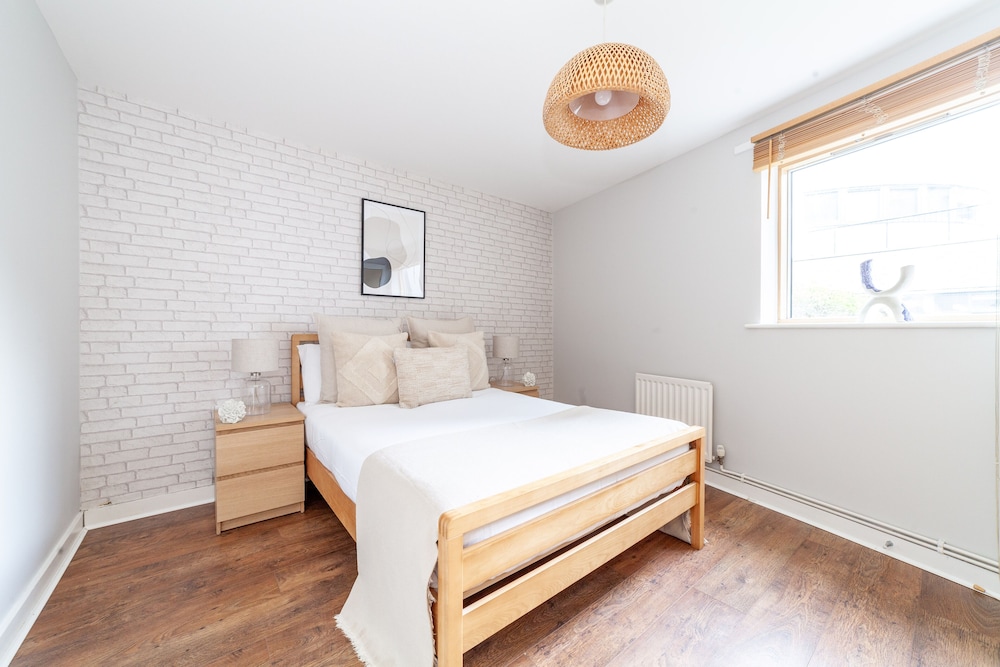 The Whitecross Street Apartment