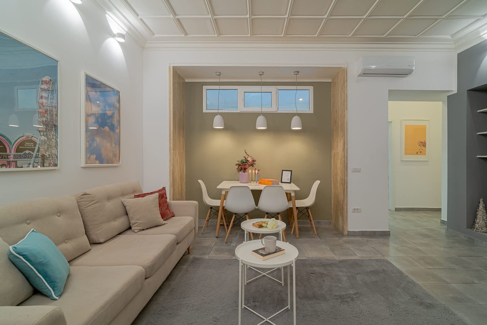 4BR Sanctuary - Near Cismigiu Park Universitatii