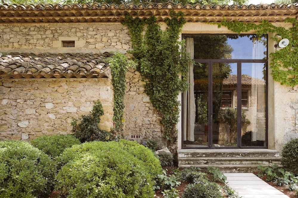 Le Galinier, Lourmarin, a Beaumier Guesthouse