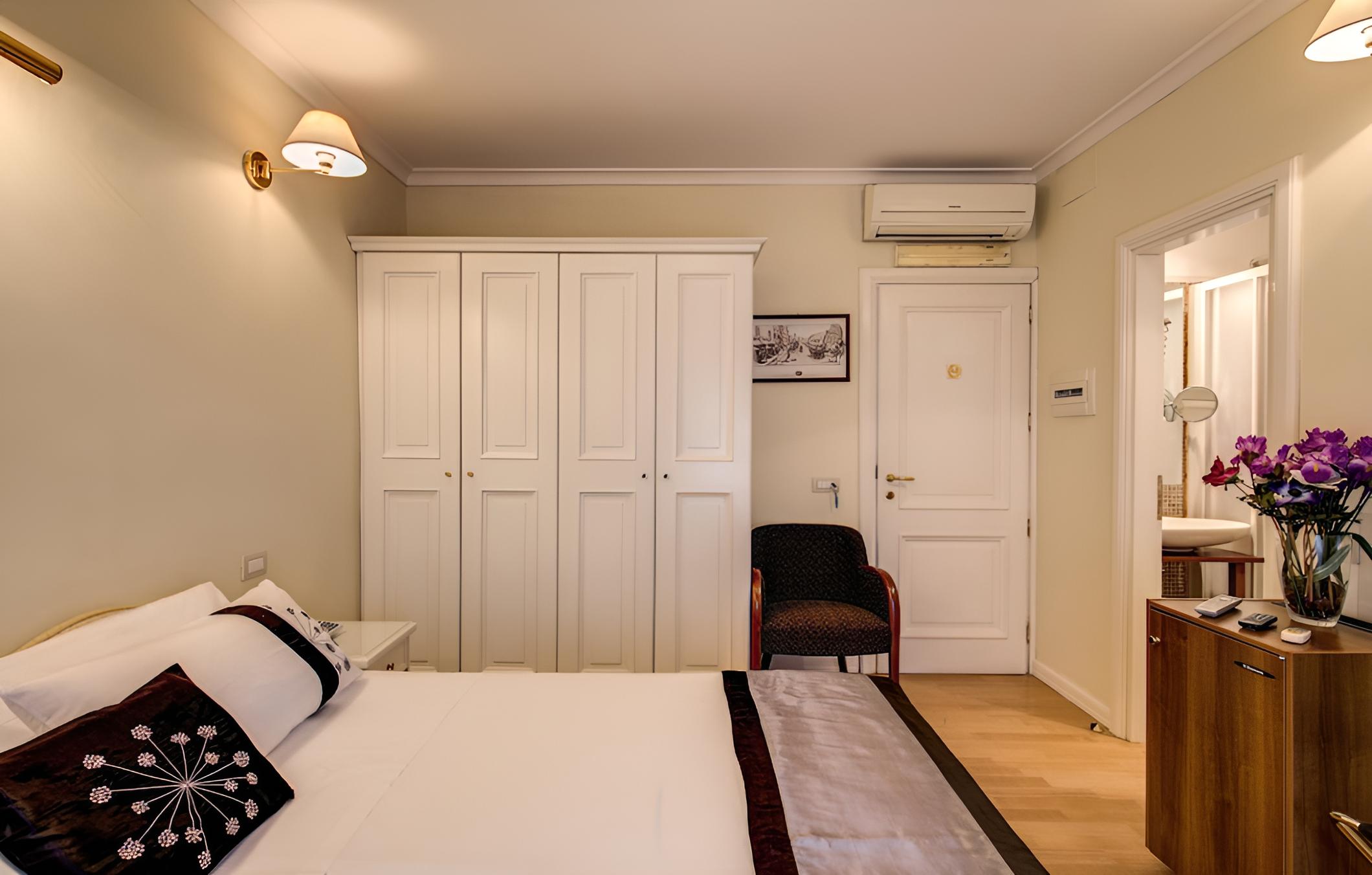 Flann O'Brien Rooms