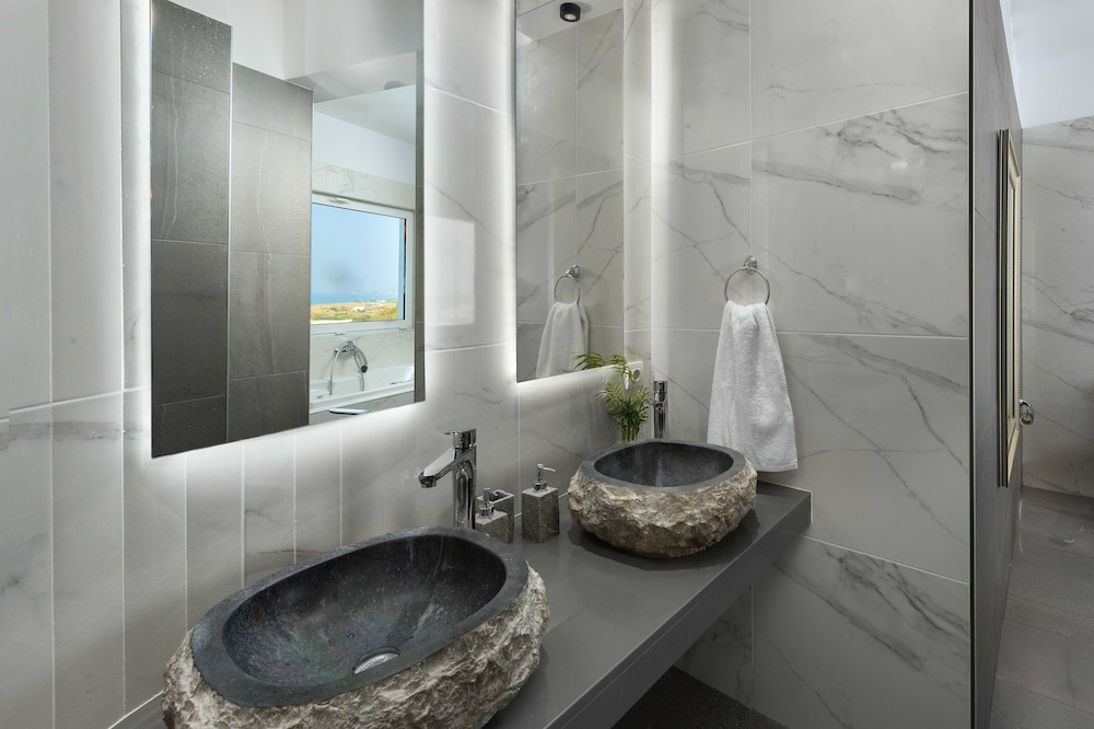 Hill & Sea View Villas