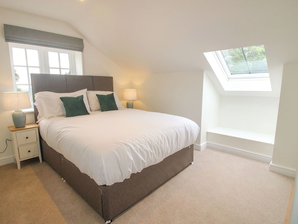 Ascot Cottage