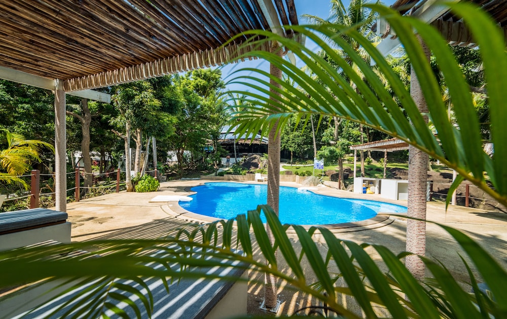 Shiralea Island Resort