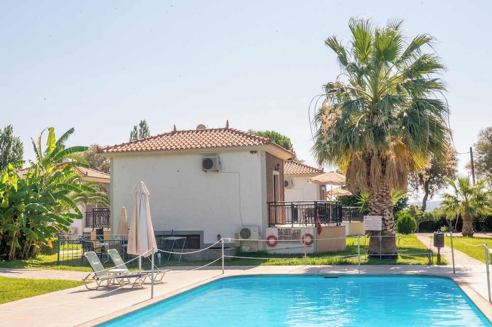 Kaloni village apartments