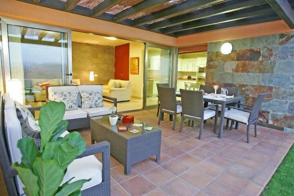 Holiday House for 4 Persons, With Swimming Pool photo 2