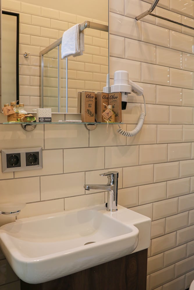 Rafinn Otel - Image 39