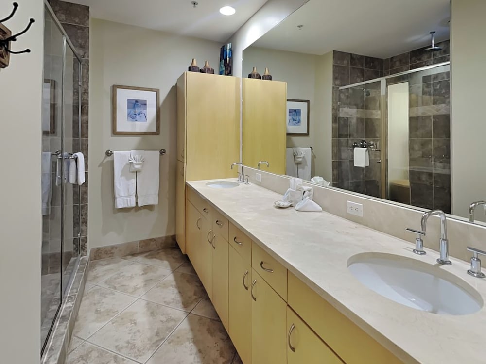 Seas the Day by Ryson Vacation Rentals