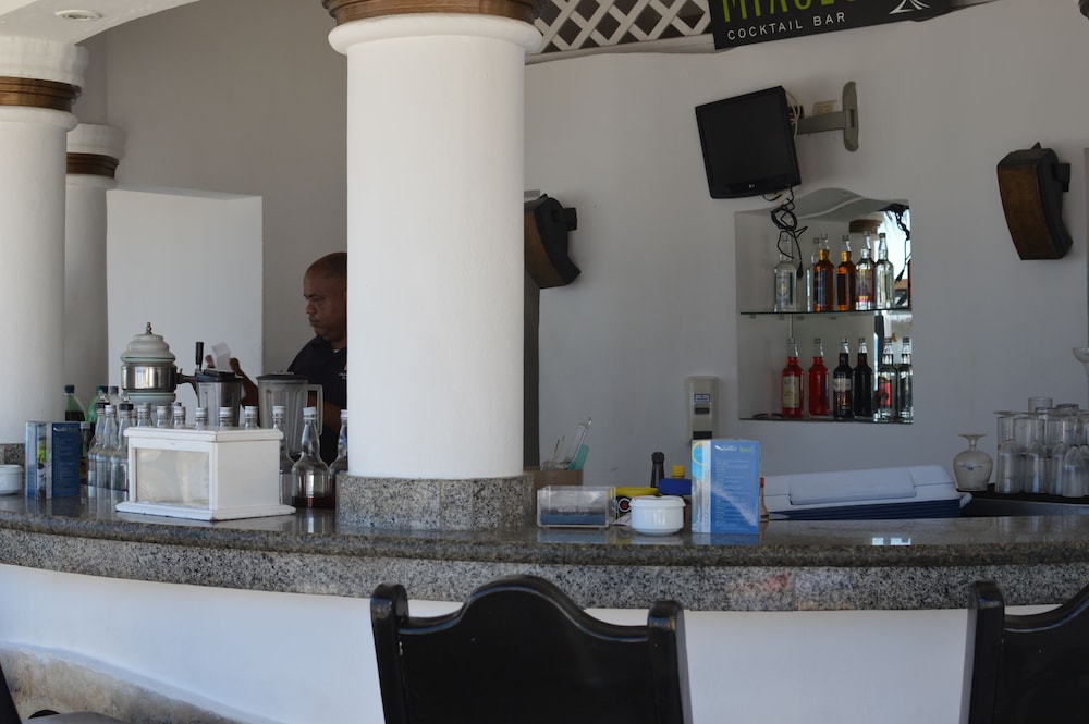 Lifestyle Royal Suites - Property Image 33