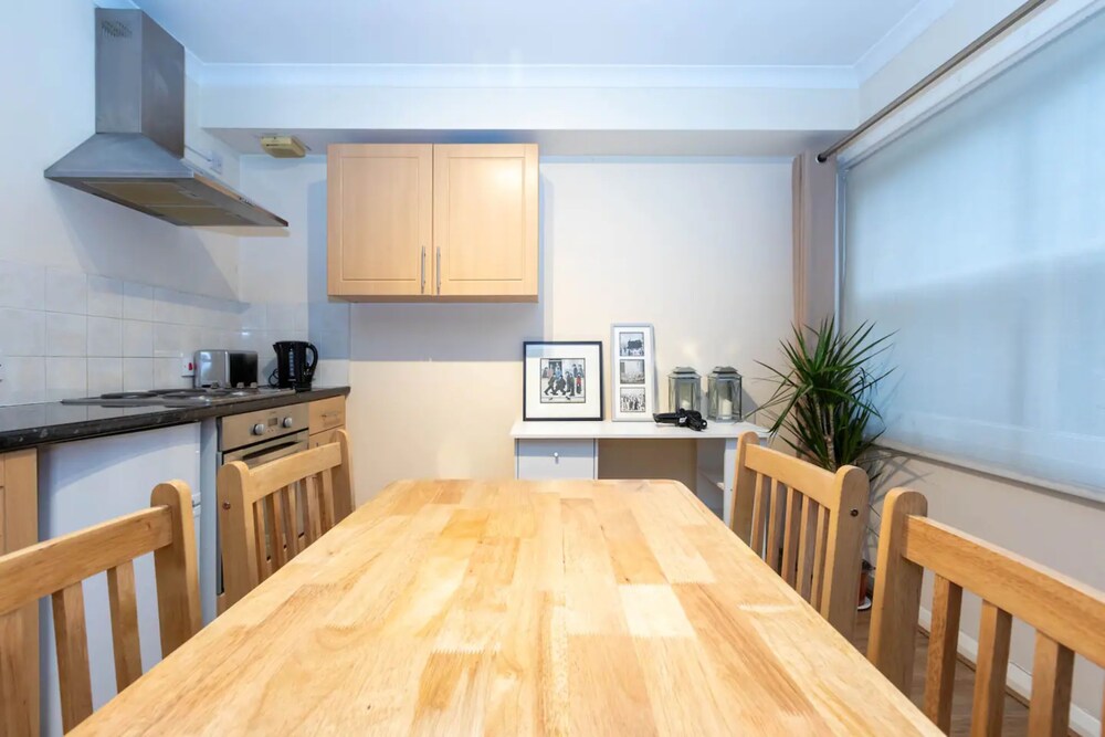 Cozy Central Studio Apartment in Chelsea
