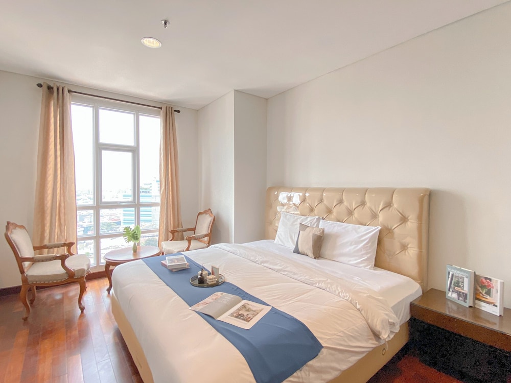 Big and Cozy 3BR Apartment Lucky Tower Residence