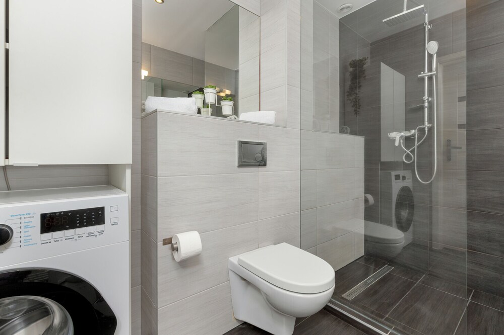Łąkowa Apartment Gdańsk by Renters view 5