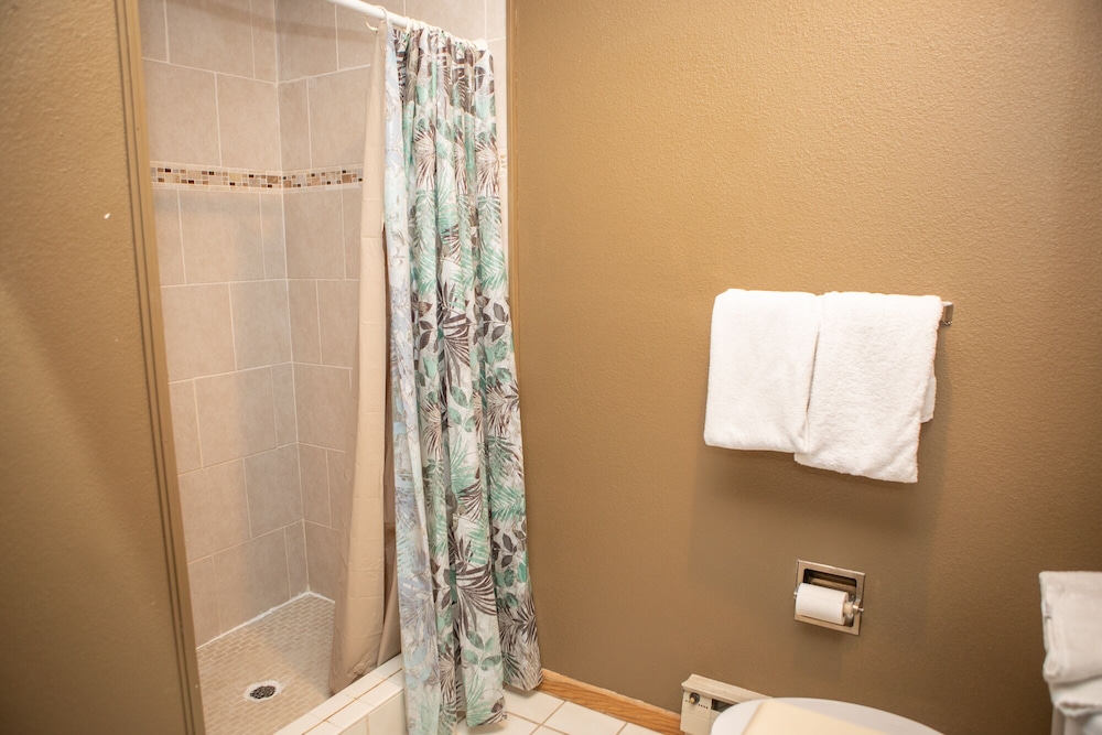 16 Chambertin Townhomes 2 Bedroom Townhouse by RedAwning