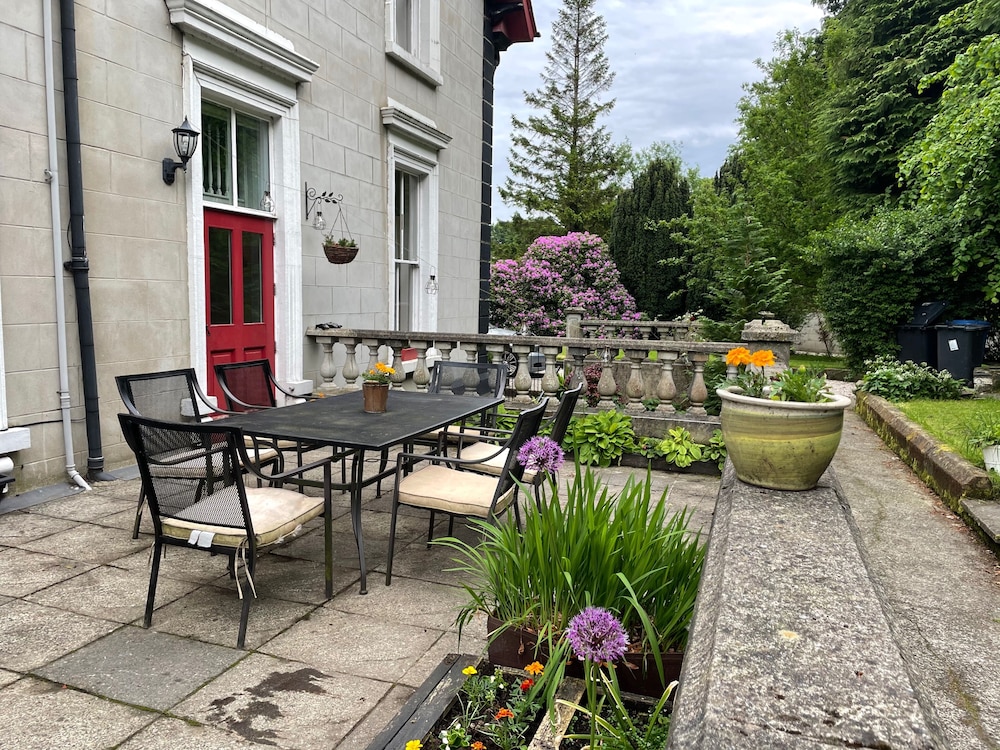 Fabulous 6 Bedroom Victorian Period House