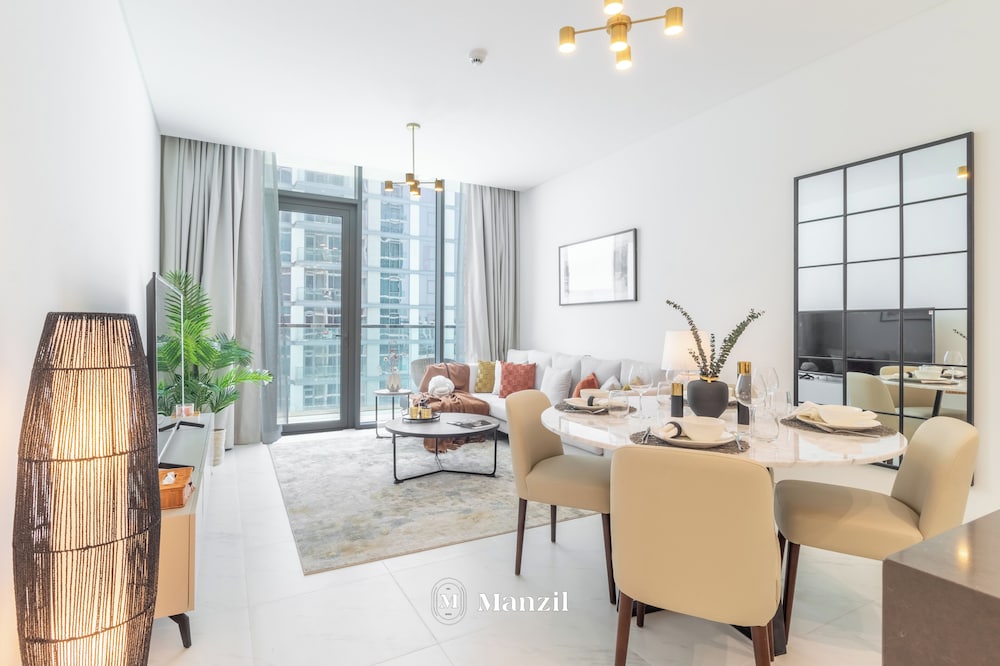 Manzil - Spacious 2BR near Dubai Mall